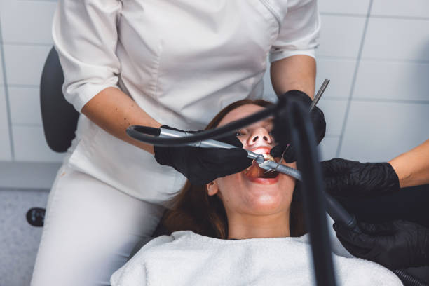 Best Broken or Cracked Tooth Emergency Dentist in Washington Park, IL